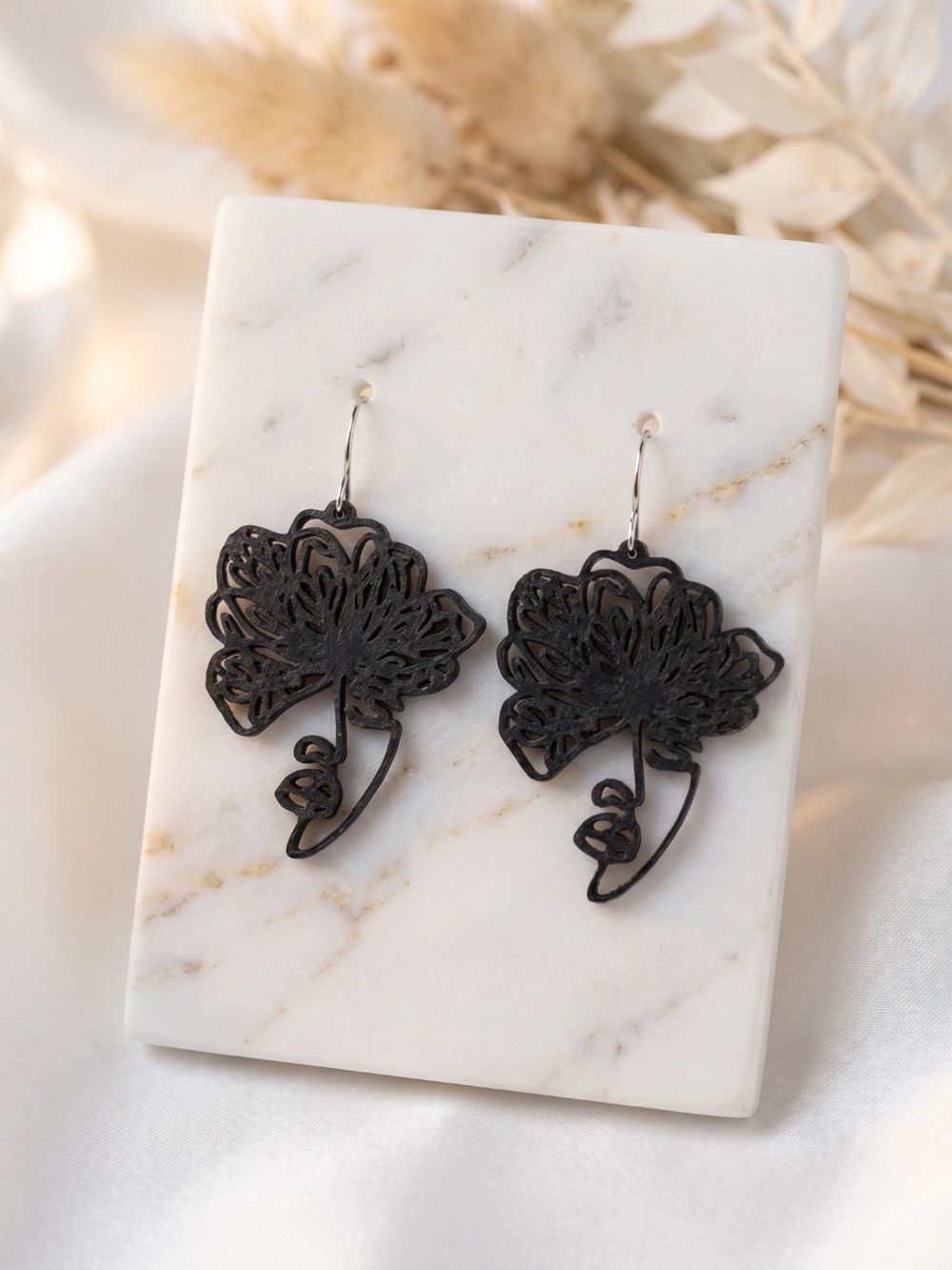 Black Floral Cutout Dangle Earrings